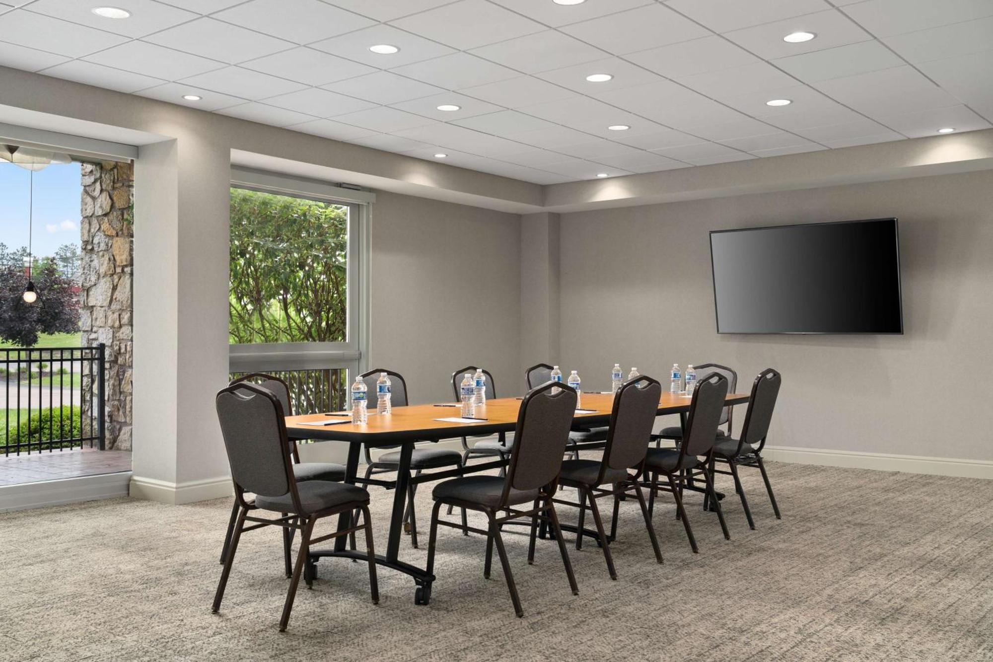Hotel Doubletree By Hilton Pittsburgh Airport Moon Township Zewnętrze zdjęcie