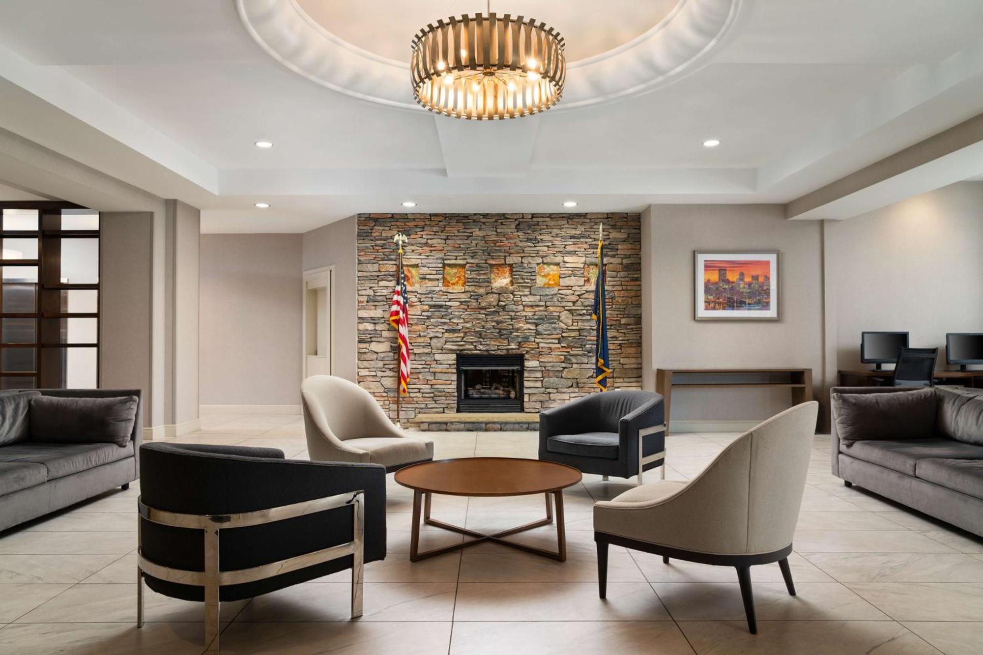 Hotel Doubletree By Hilton Pittsburgh Airport Moon Township Zewnętrze zdjęcie